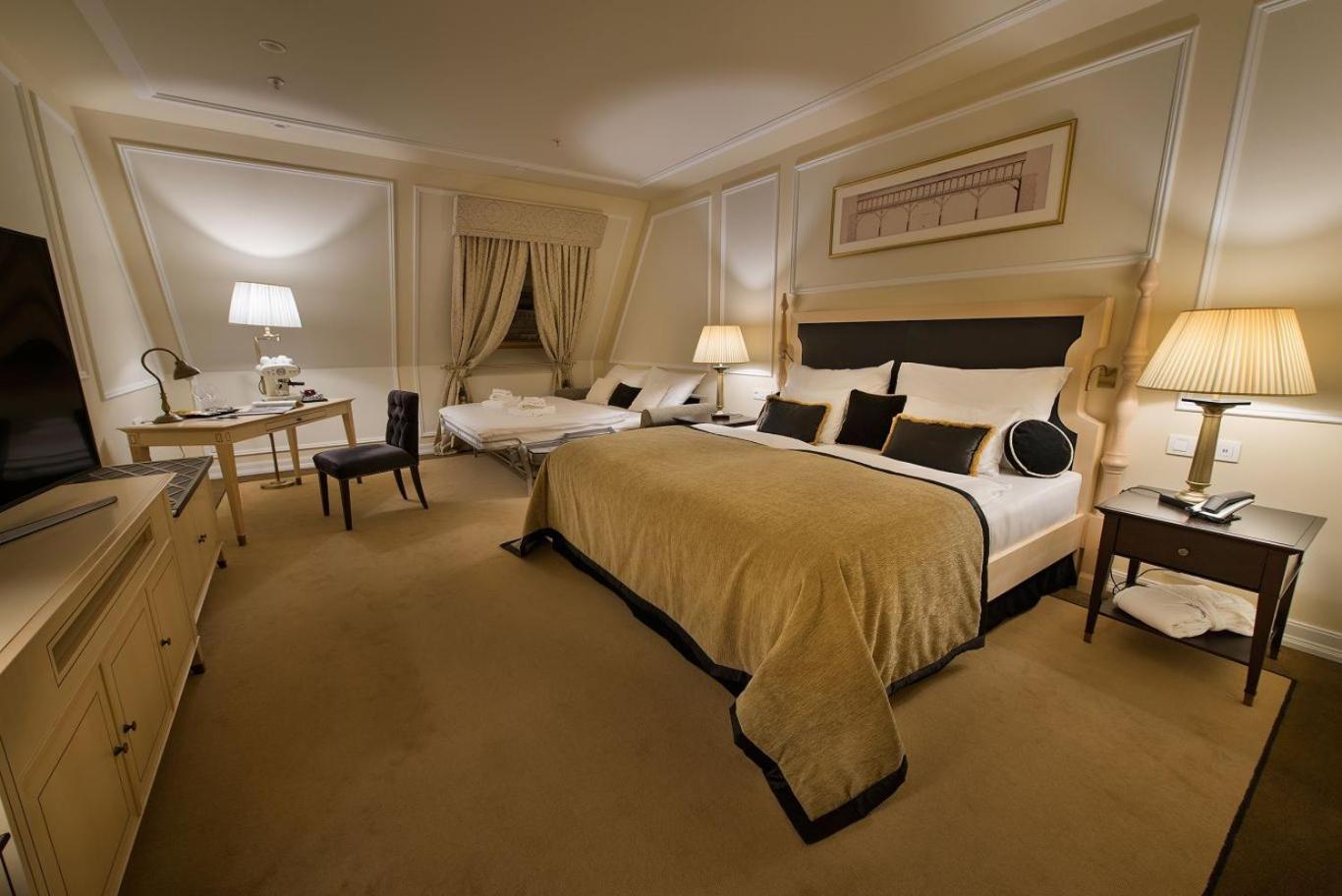 Wilson Palace By Loft Bratislava Luaran gambar