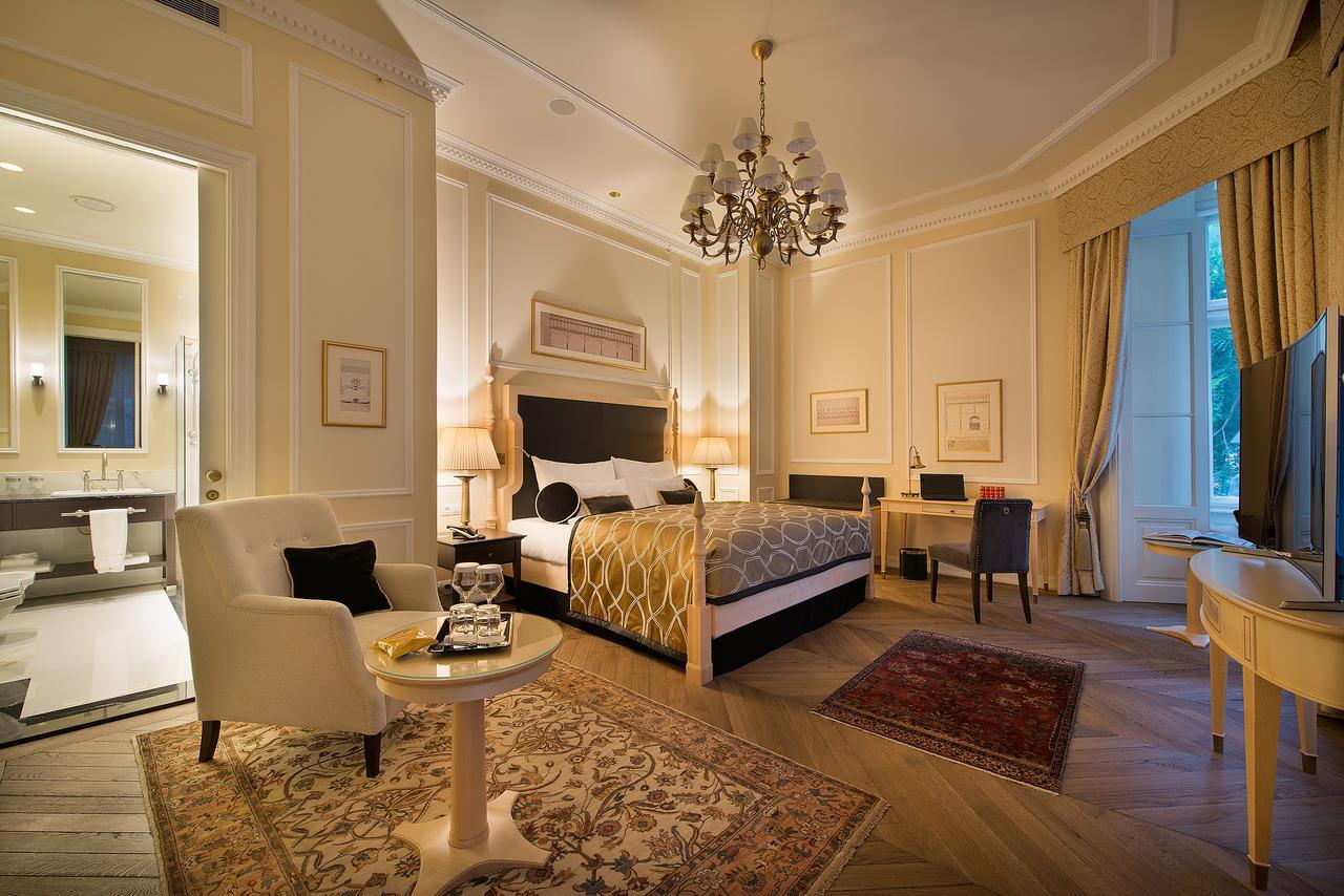 Wilson Palace By Loft Bratislava Luaran gambar