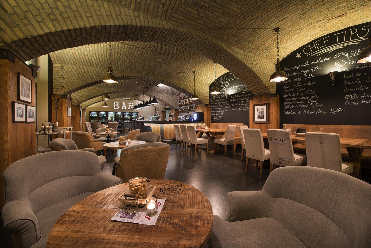 Wilson Palace By Loft Bratislava Luaran gambar