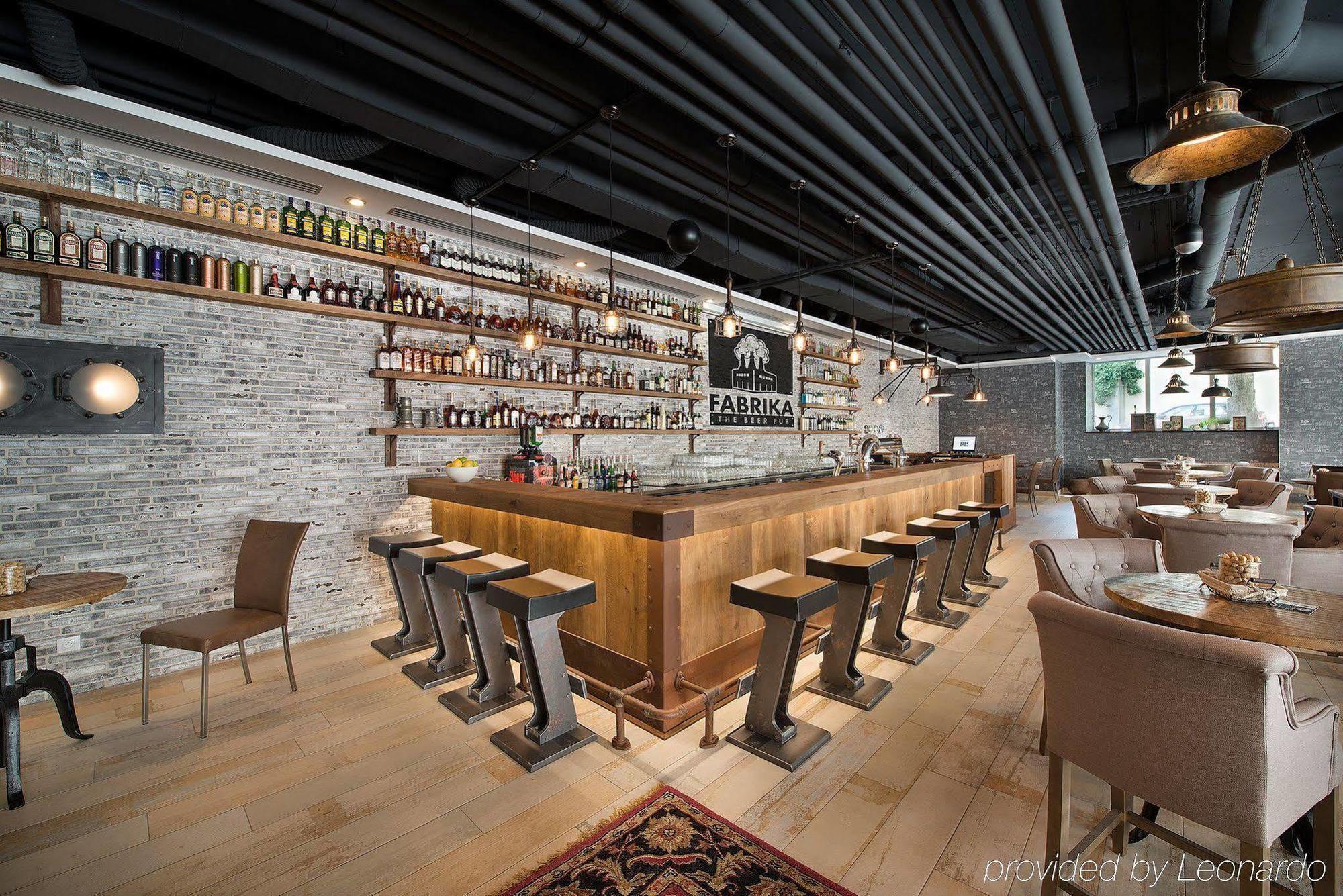 Wilson Palace By Loft Bratislava Luaran gambar