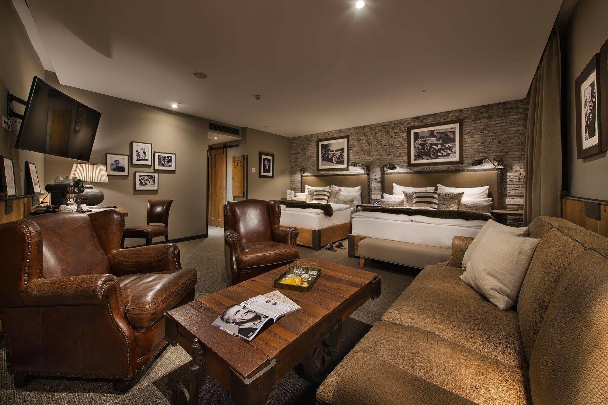 Wilson Palace By Loft Bratislava Luaran gambar